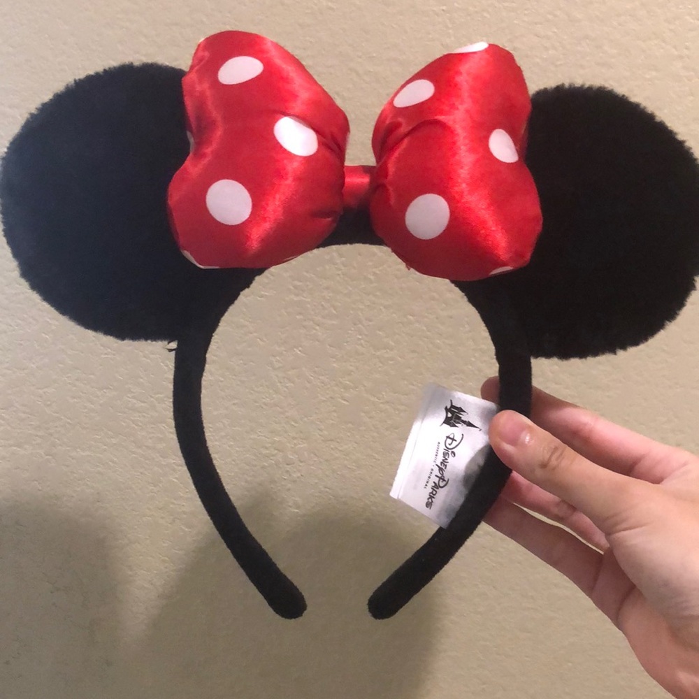 100% AUTHENTIC Disney Minnie Mouse Ears
